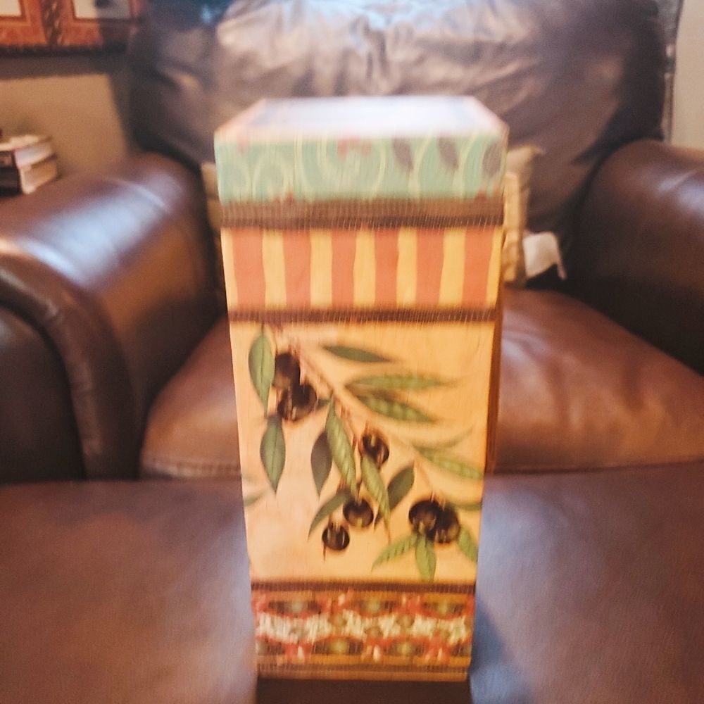 Tuscan Style Box - Picture 8 of 10